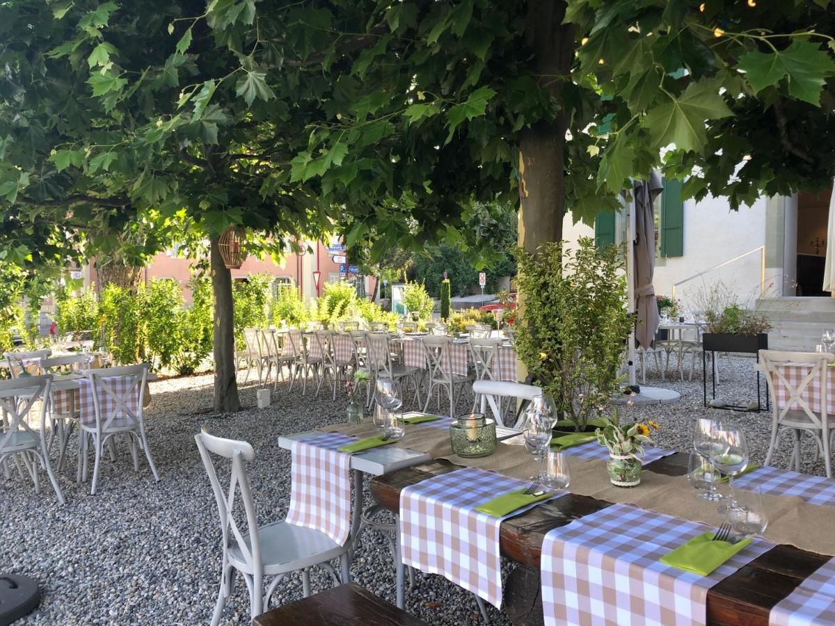 L'Auberge De Mezieres エクステリア 写真